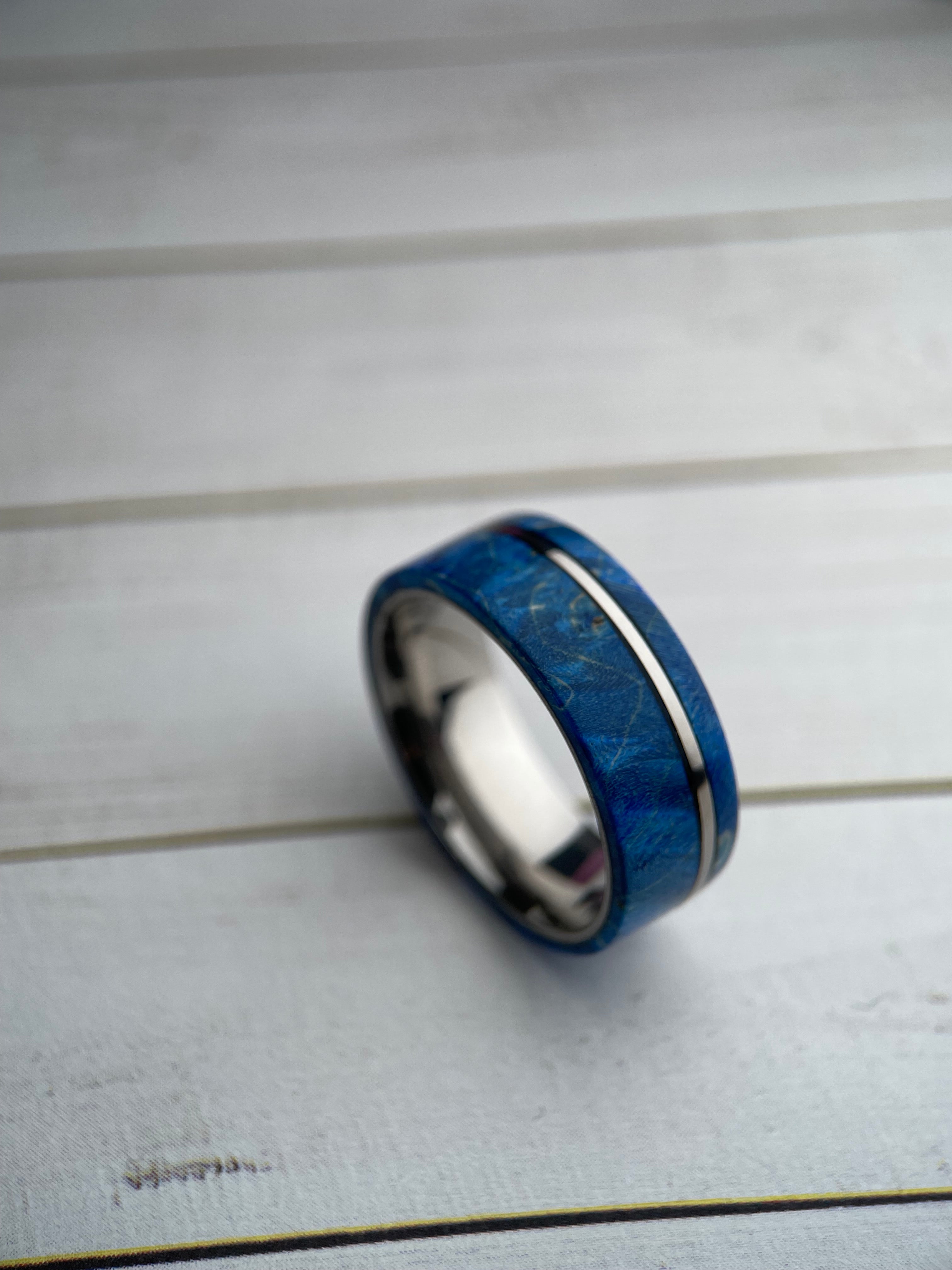 The Lynx: Titanium and Purple Wood Ring