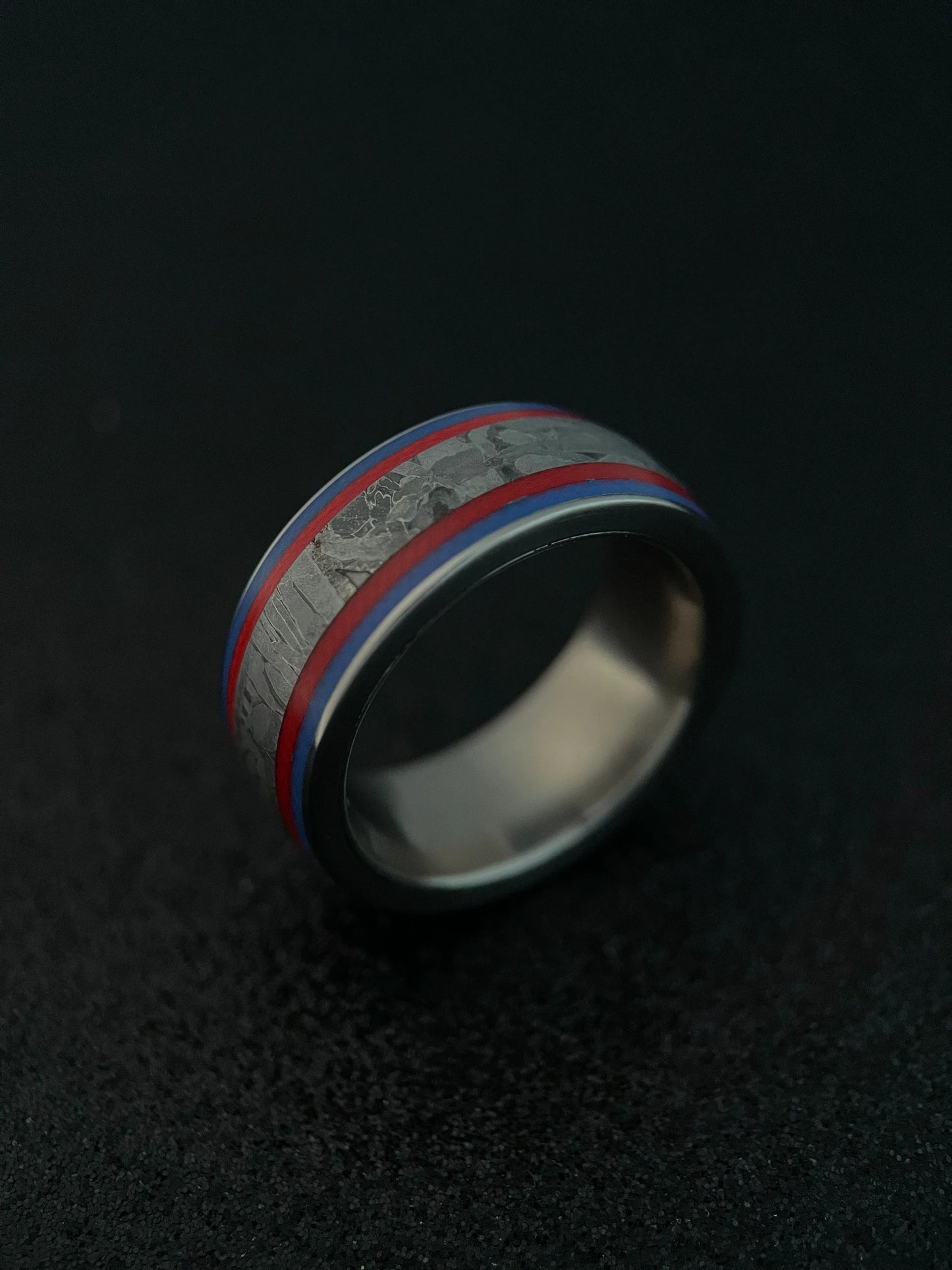 The Sirius | Titanium & Muonionalusta Meteorite Ring