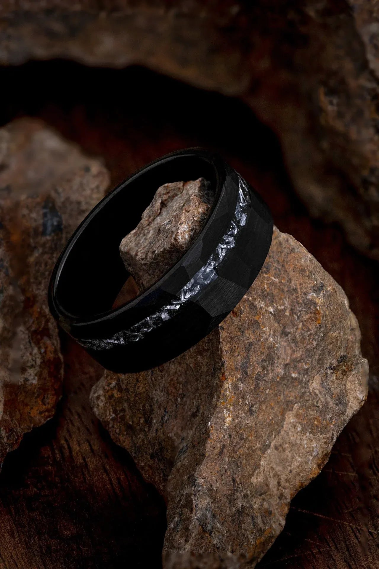 The Dionysus : Black Tungsten and Meteorite Elegance