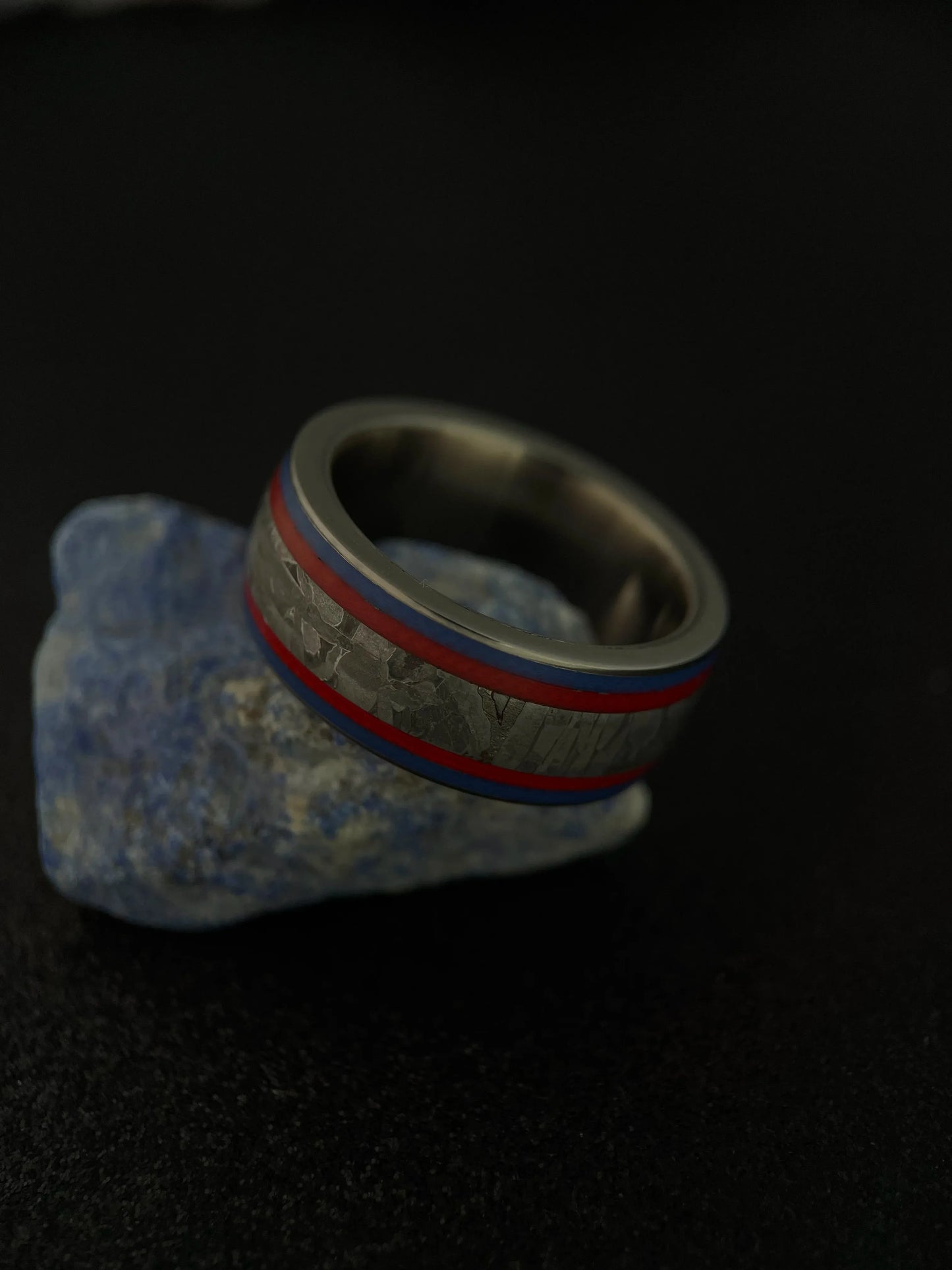 The Sirius | Titanium & Muonionalusta Meteorite Ring