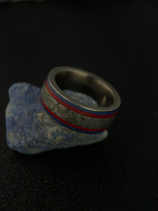 The Sirius | Titanium & Muonionalusta Meteorite Ring